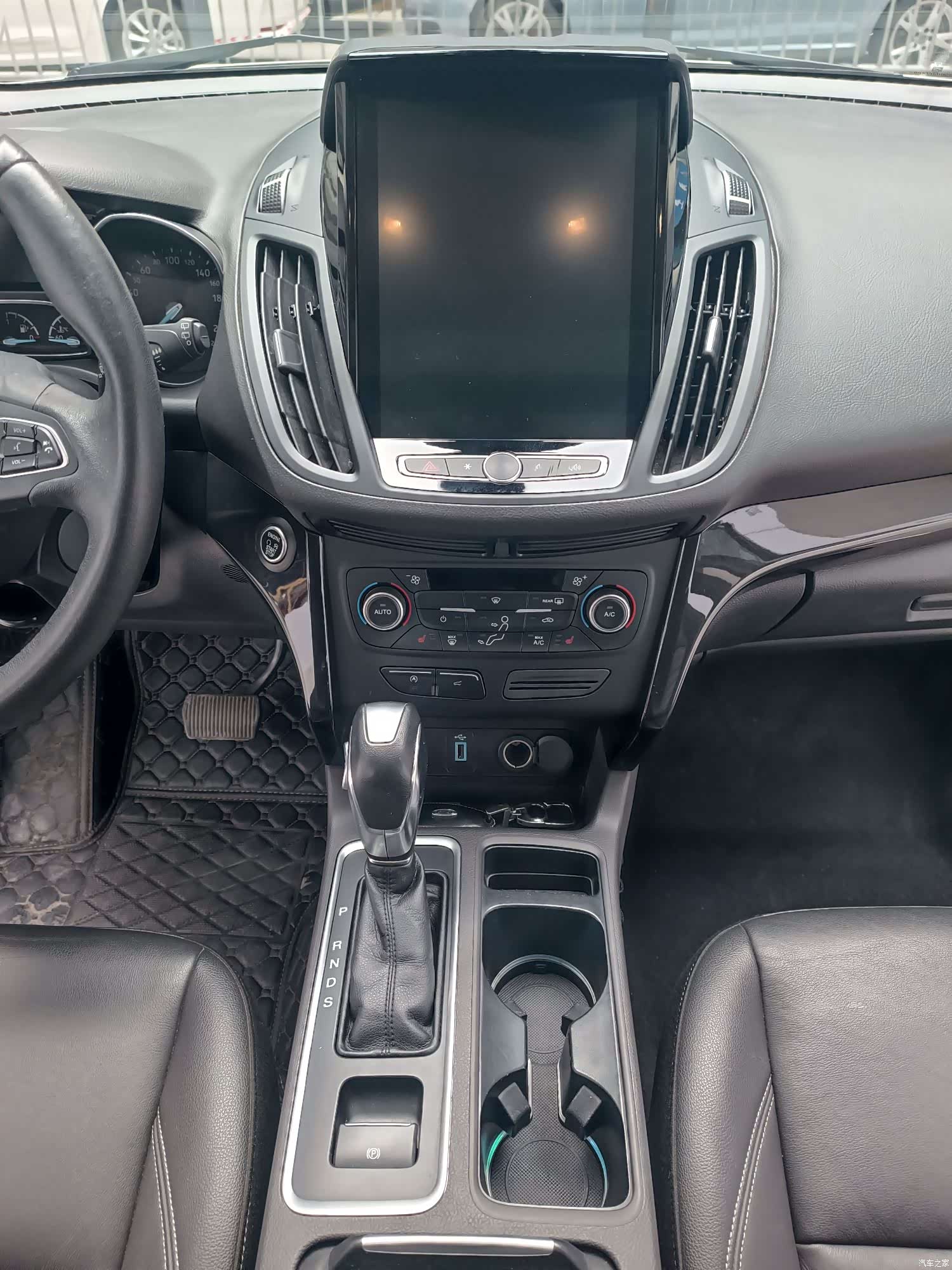 Ford Kuga, 2020 15