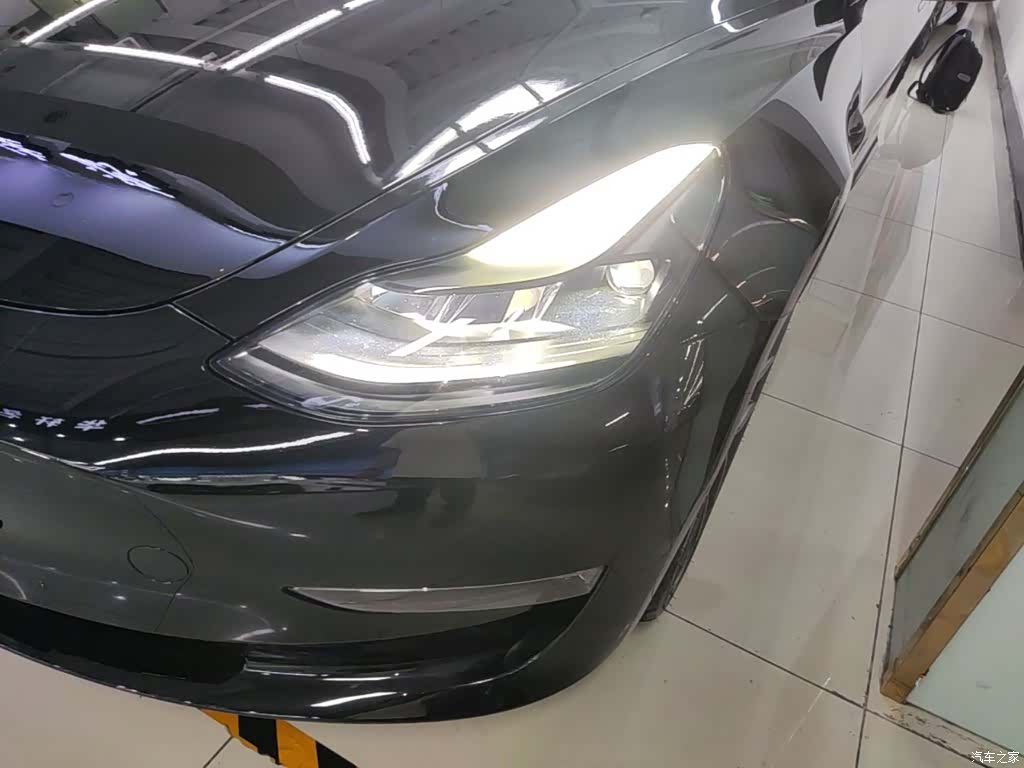 Tesla Model 3, 2022 24