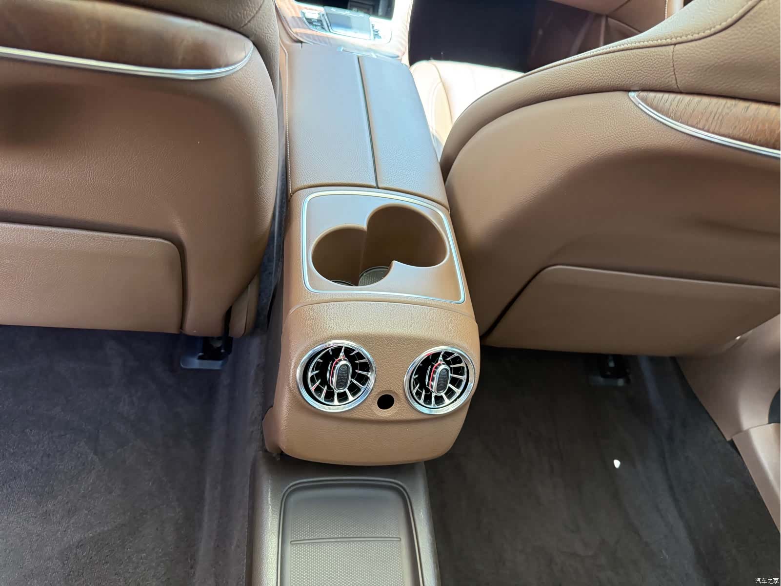 Mercedes-Benz E-Class, 2020 33