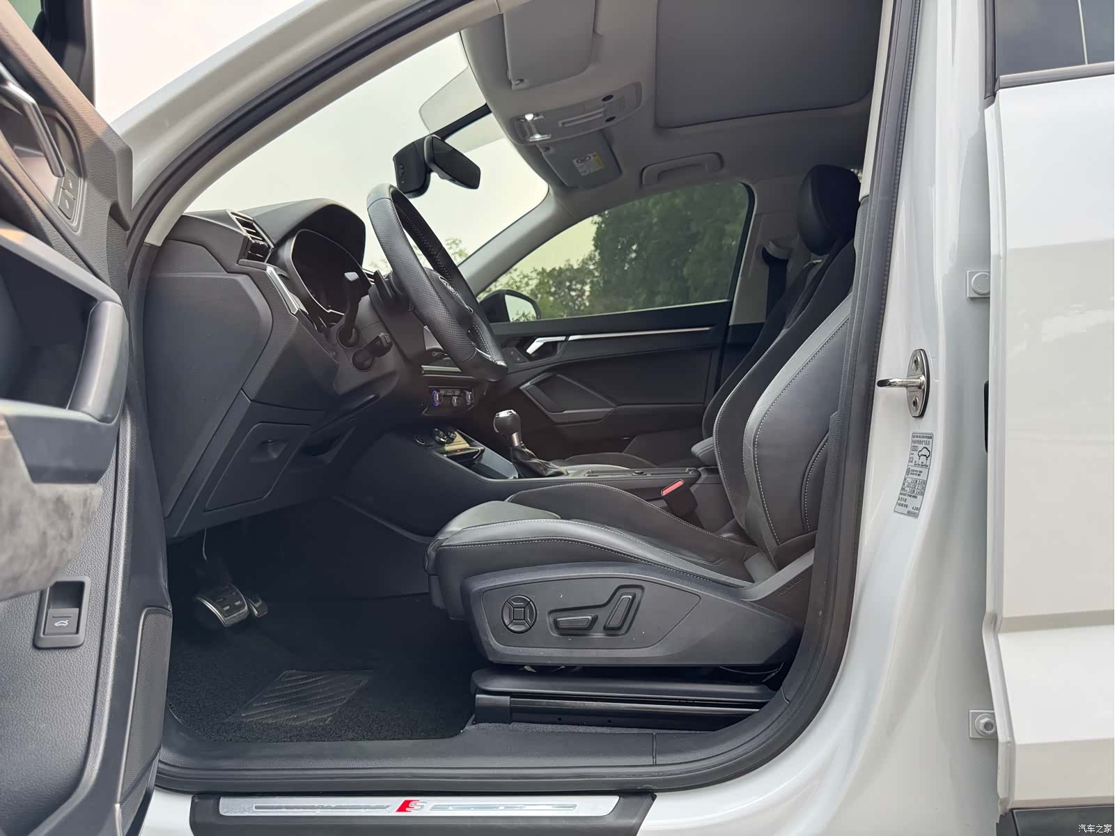 Audi Q3, 2021 9