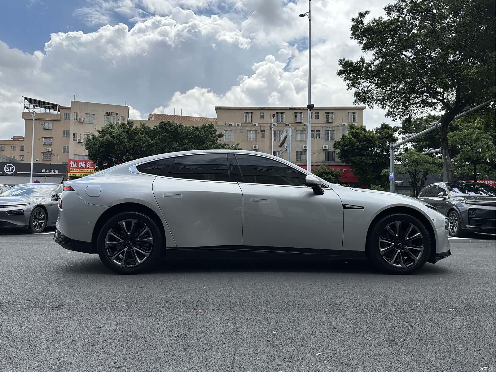 Xpeng P7, 2021 22
