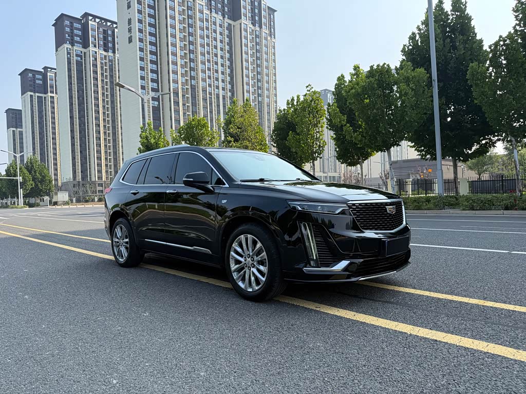 Cadillac XT6