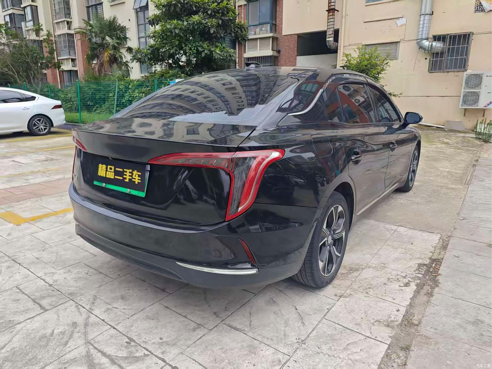 Hongqi QM5, 2021 4