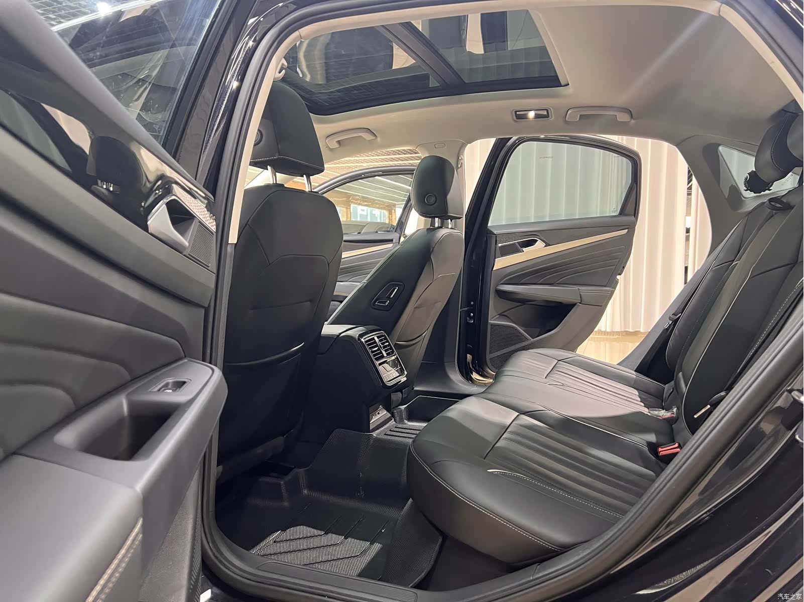 Volkswagen Passat, 2021 10