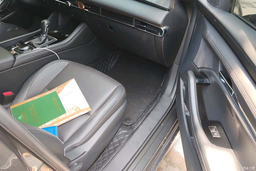 Mazda Mazda3, 2022 8