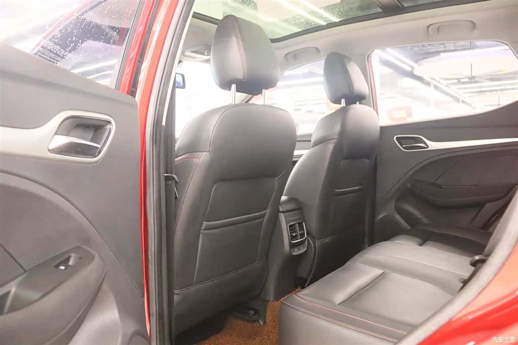 MG ZS, 2020 15