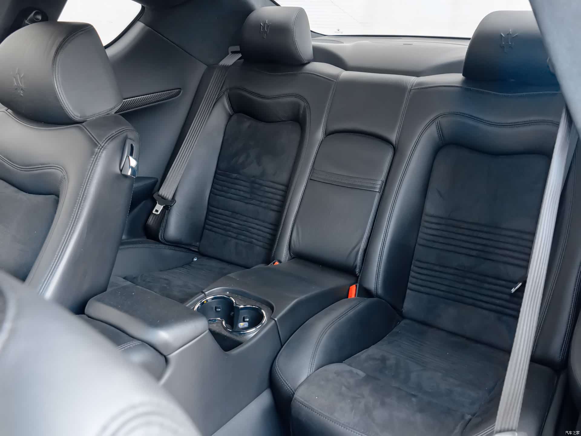 Maserati GranTurismo, 2018 11