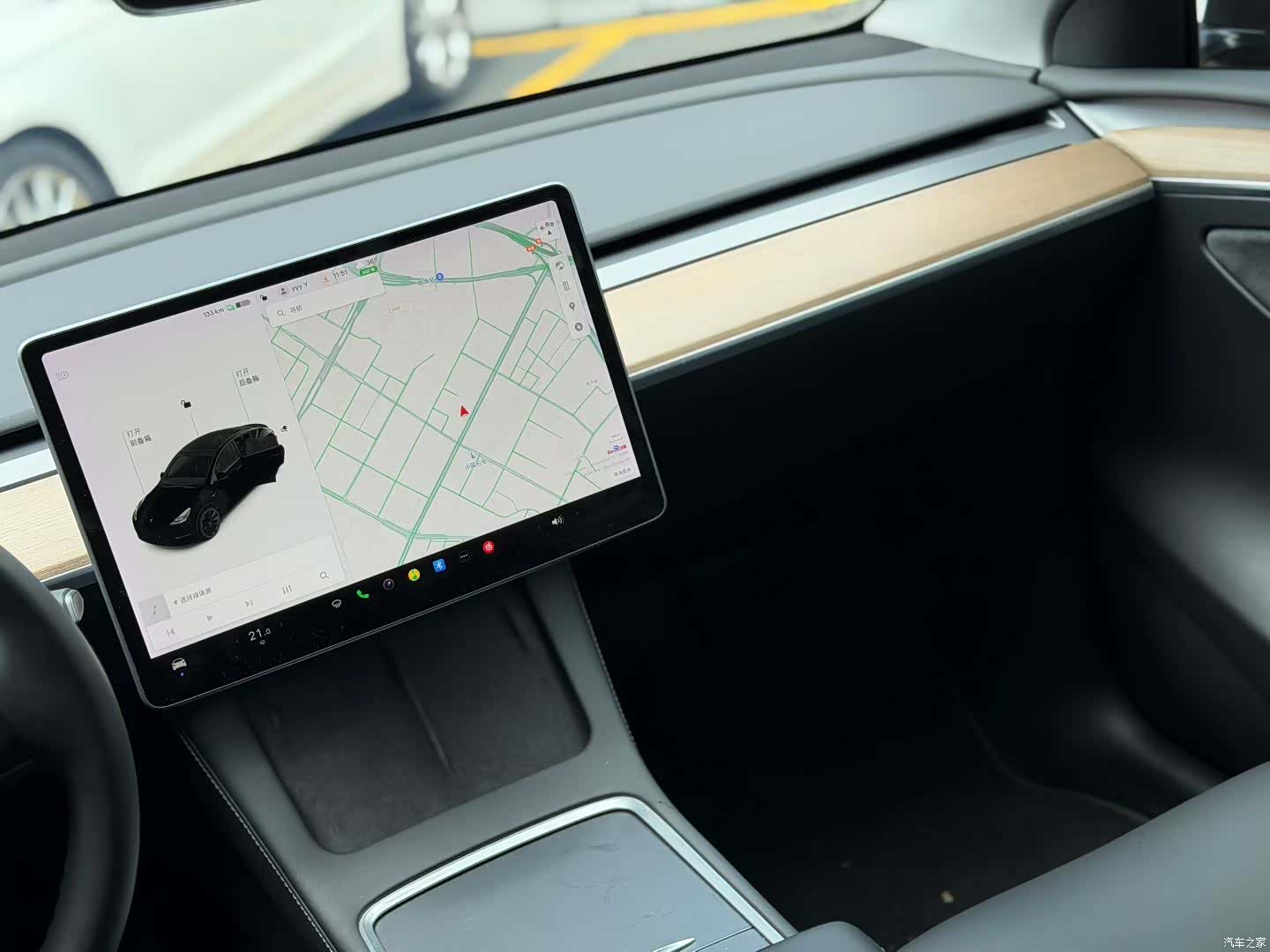 Tesla Model Y, 2021 все фото