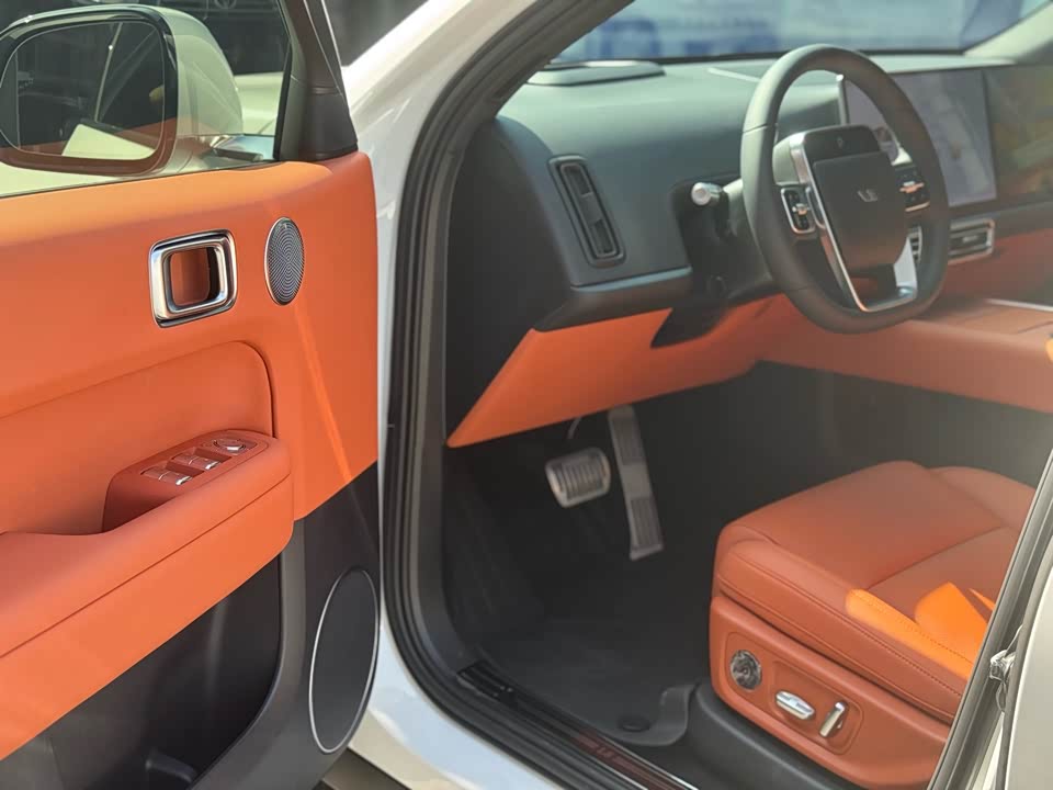 Li Auto Ideal L6