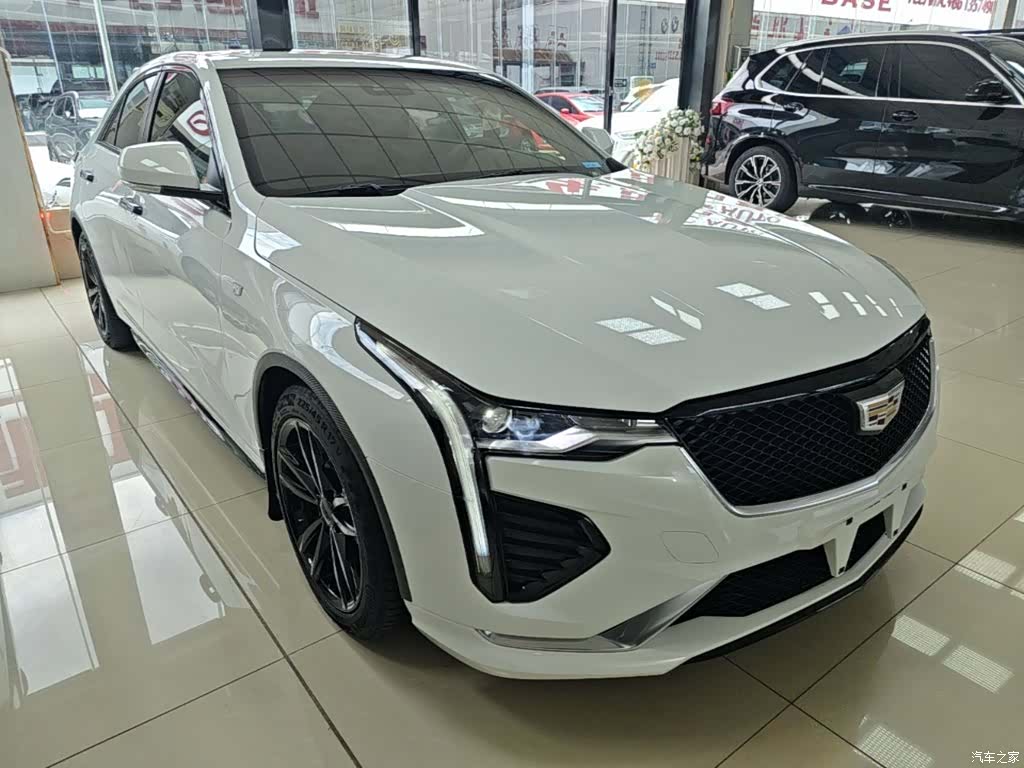 Cadillac CT4, 2022 4