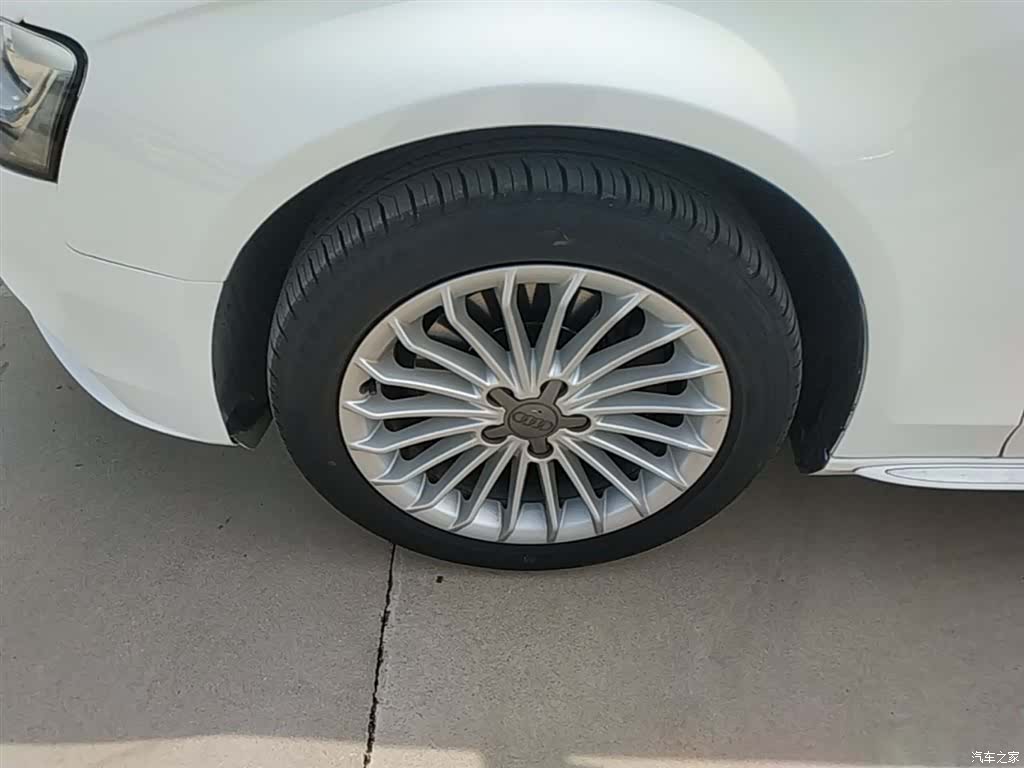Audi A4L, 2016 23