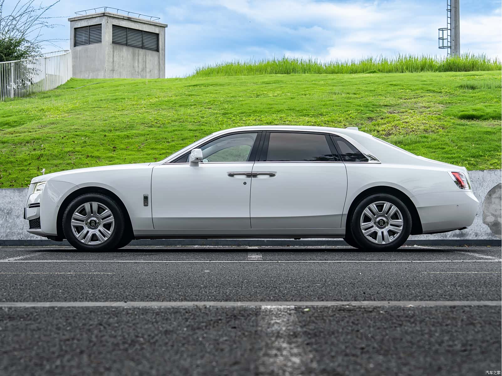 Rolls-Royce Ghost, 2022 19