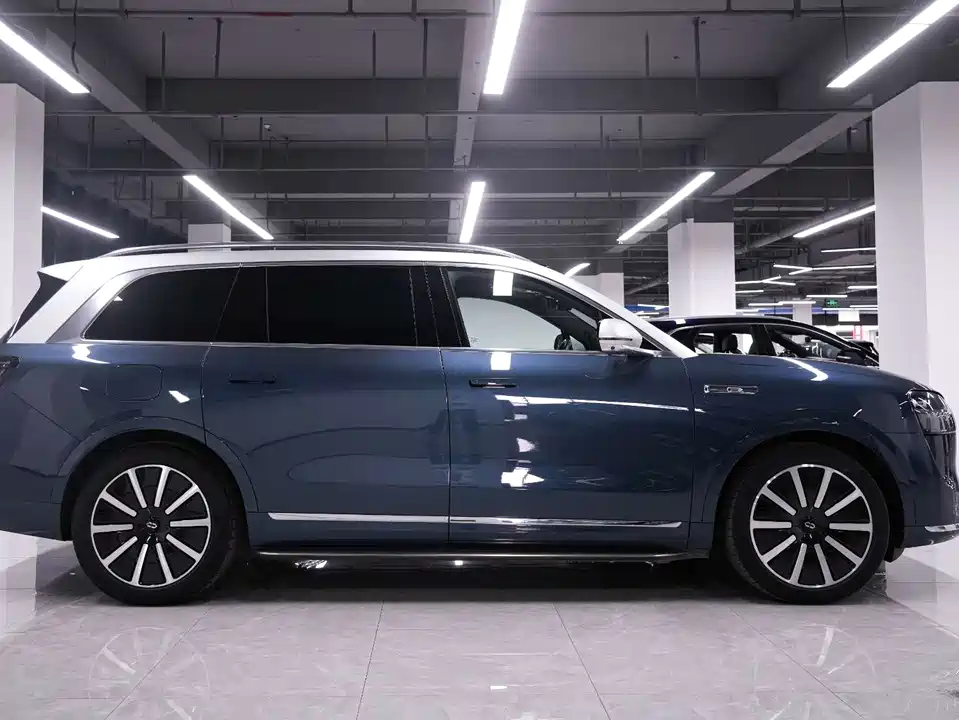 AITO Ask the world M9