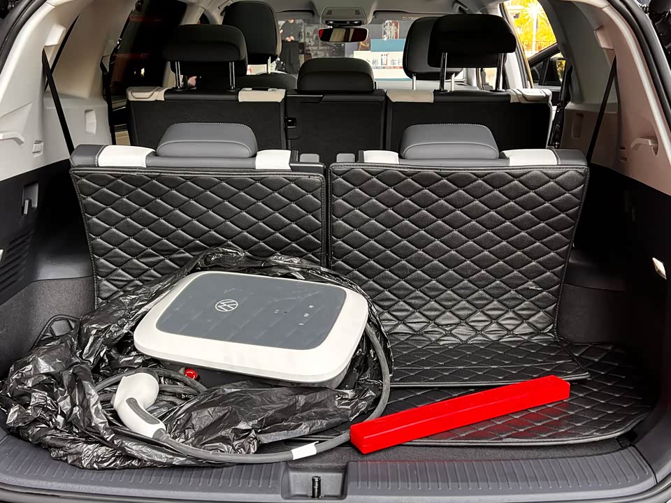 Volkswagen ID.6 CROZZ