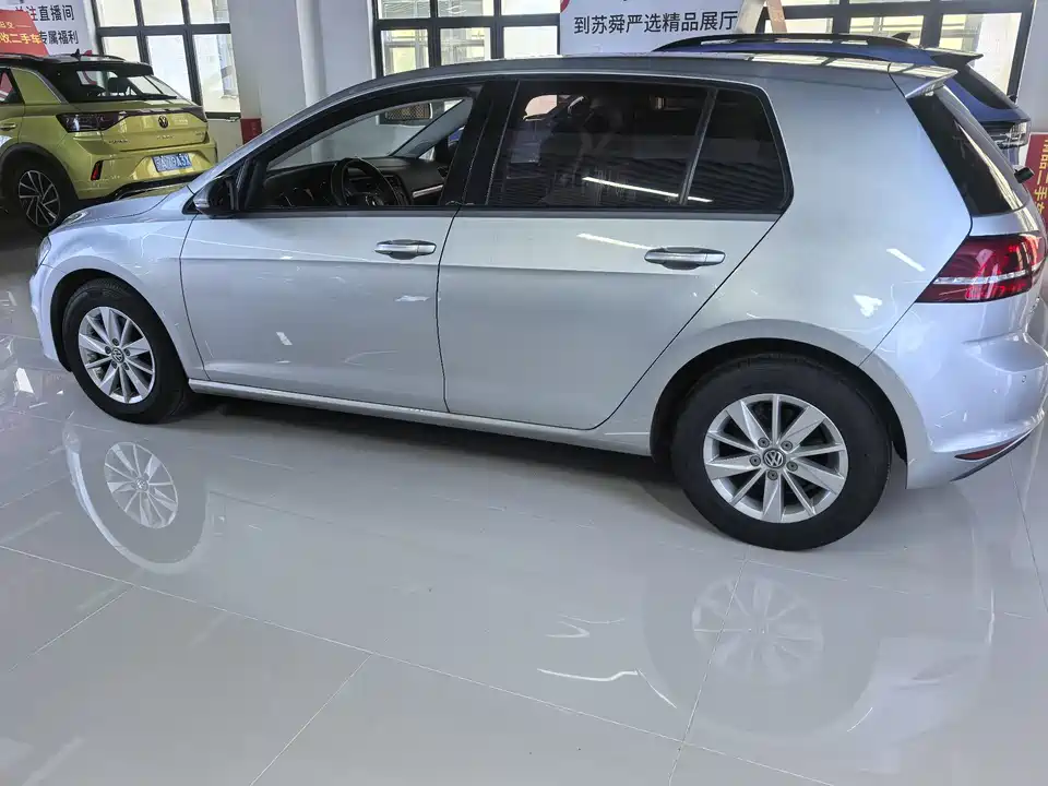 Volkswagen golf
