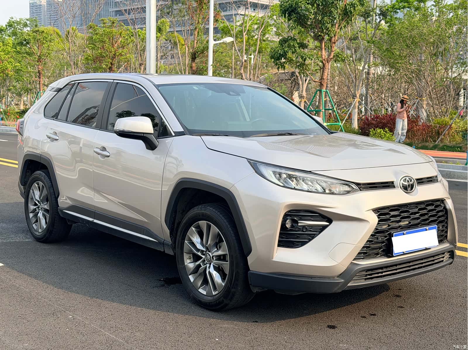 Toyota Wildlander, 2022 3