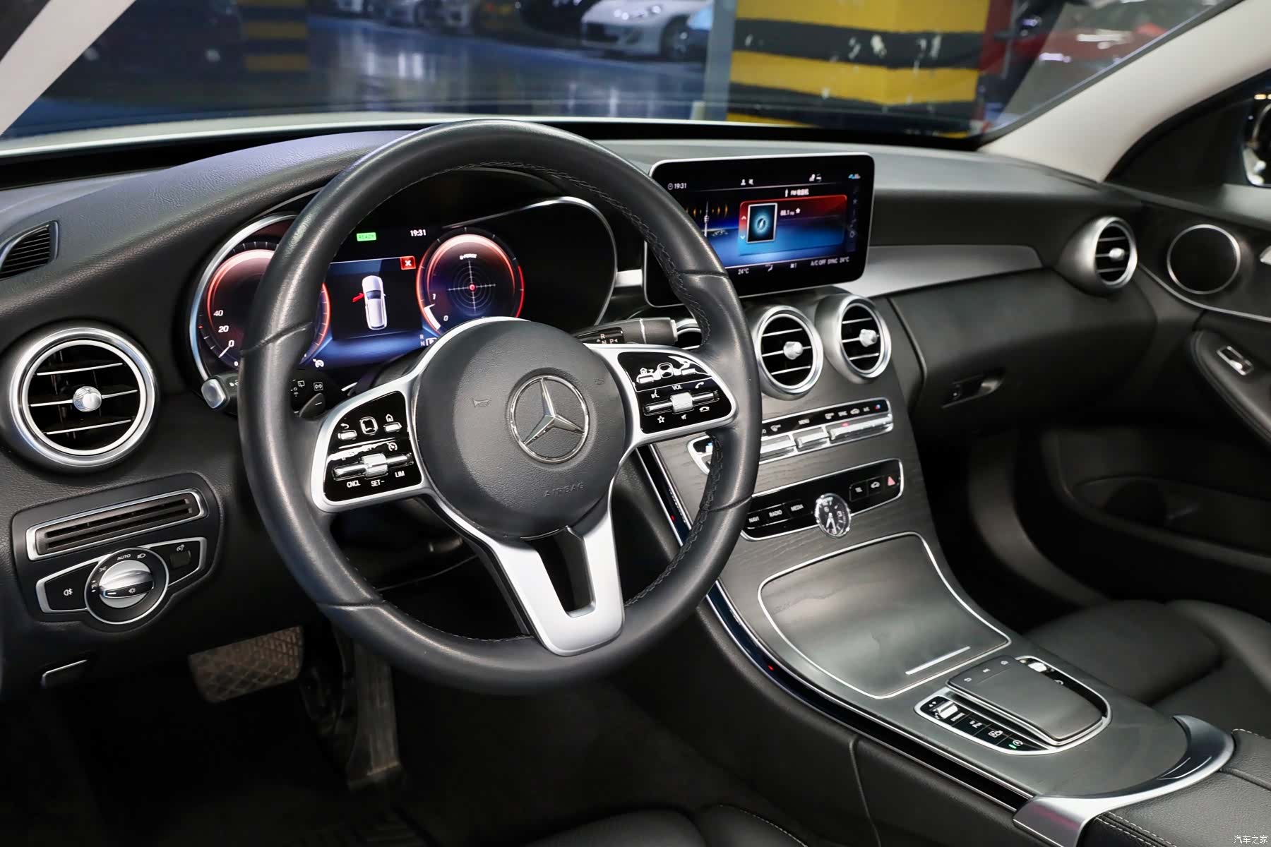 Mercedes-Benz C-Class, 2019 11