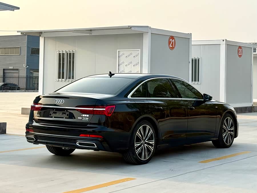 Audi A6L 2021, фото 5