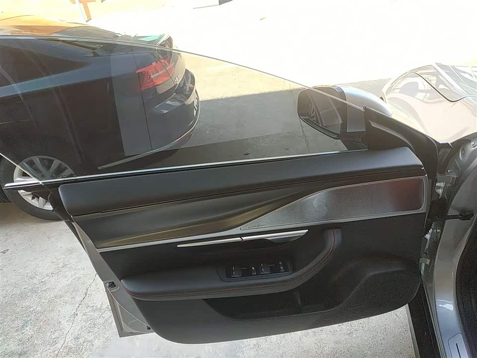 XPENG P7 XPENG P7