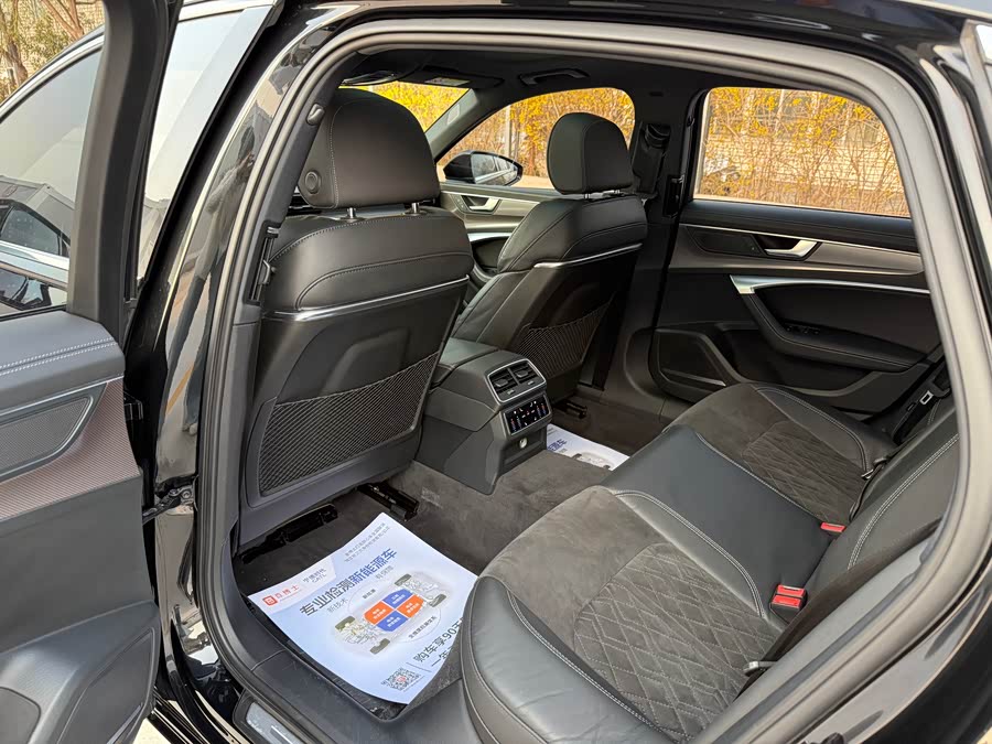 Audi A6L 2021, фото 19