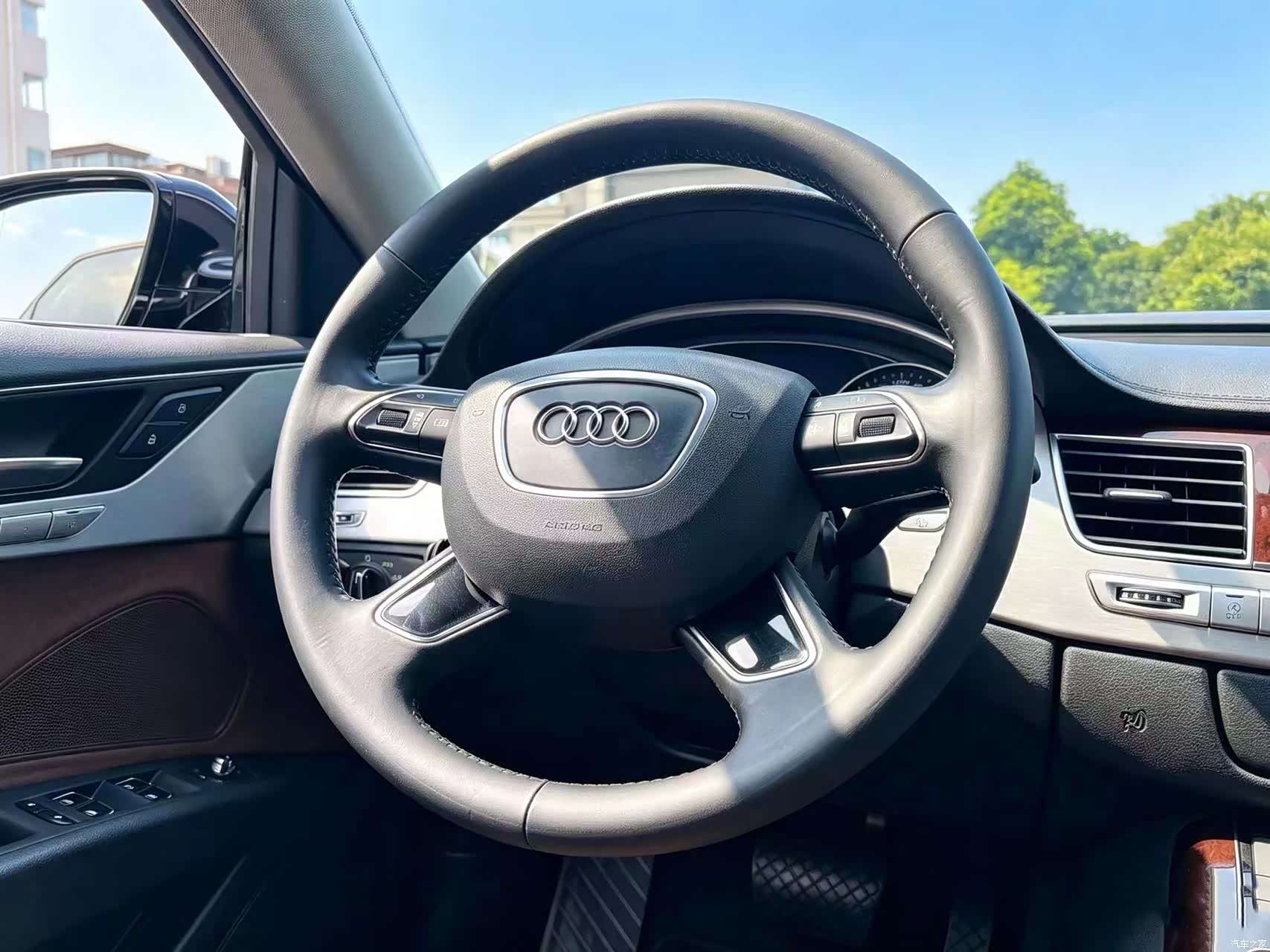 Audi A8L, 2013 12