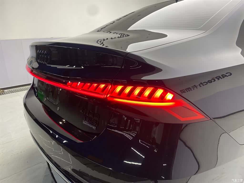 Audi A7L, 2024 10