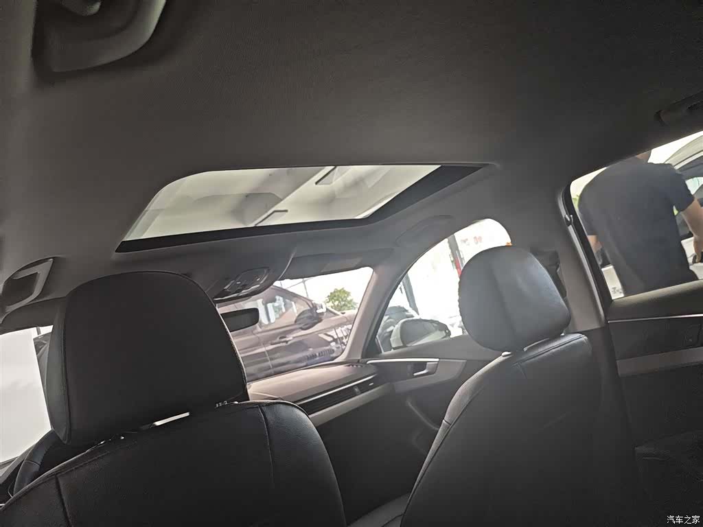 Audi A4L, 2017 15