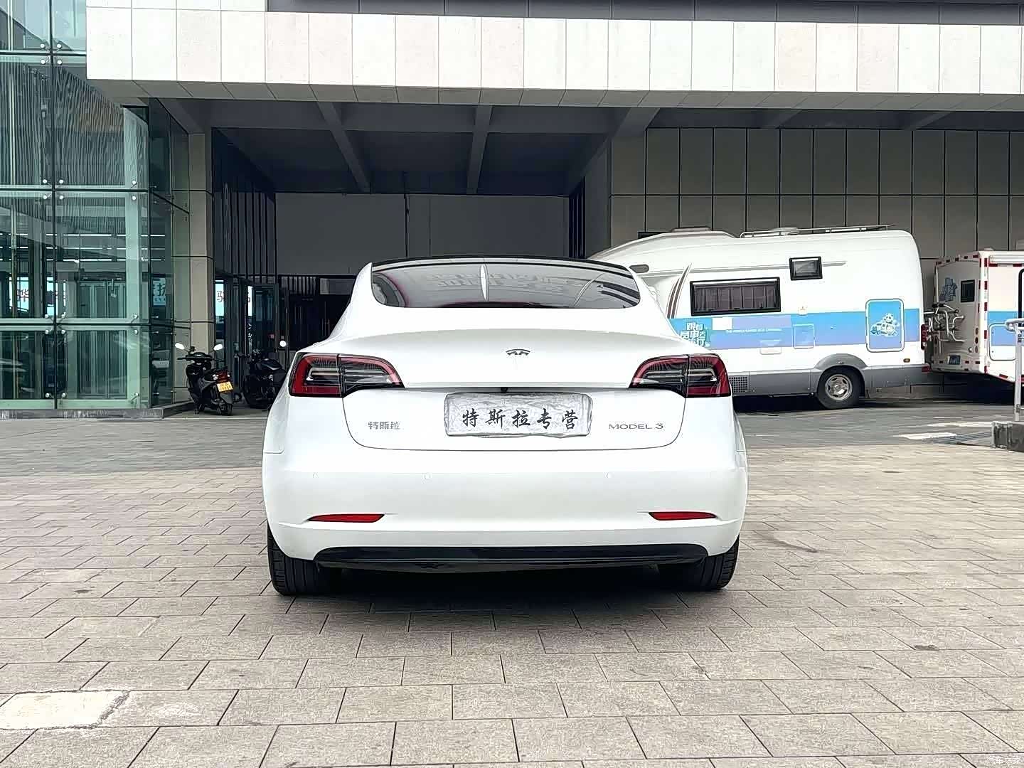 Tesla Model 3, 2023 7