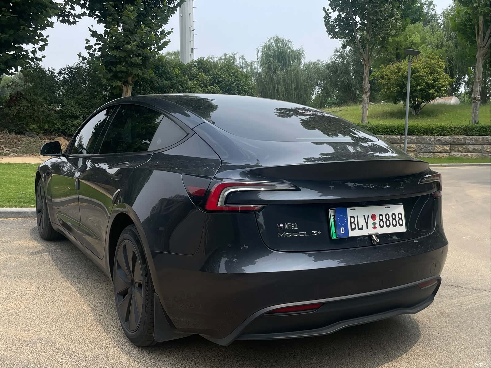Tesla Model 3, 2024 11