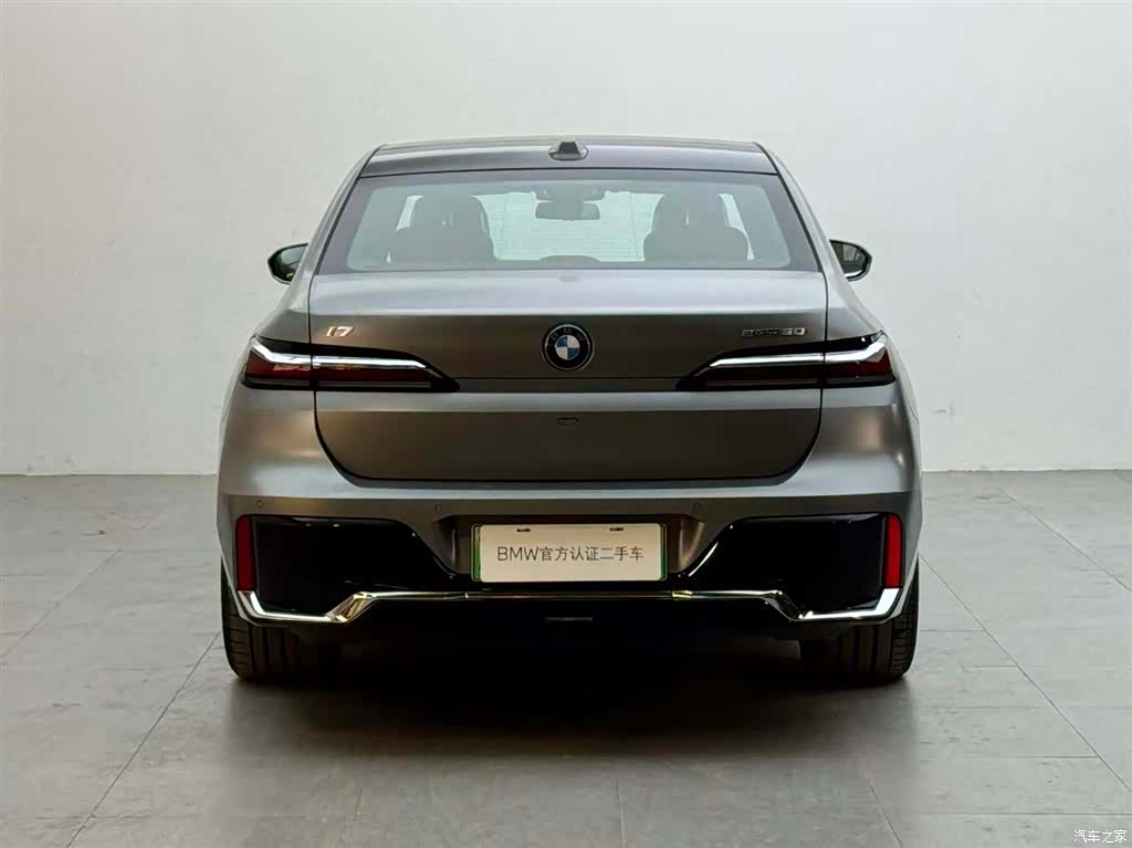 BMW i7, 2025 все фото