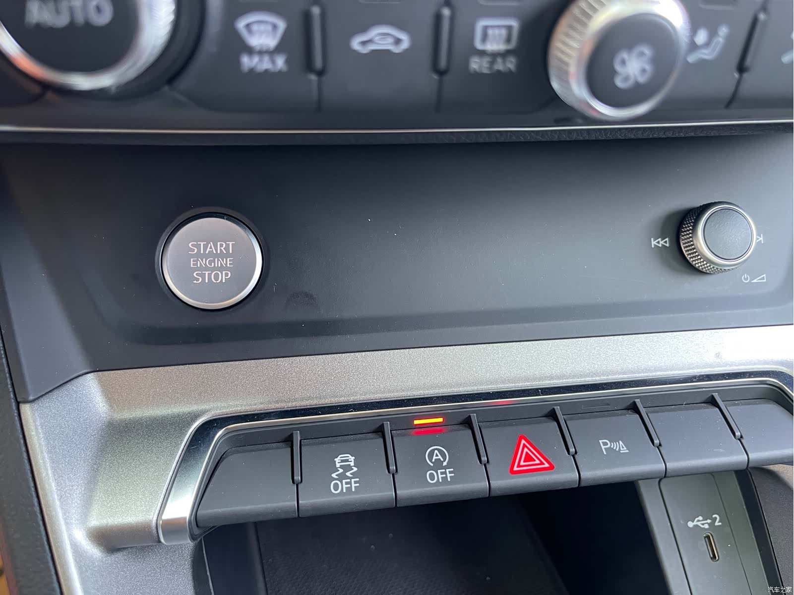Audi Q3, 2019 12