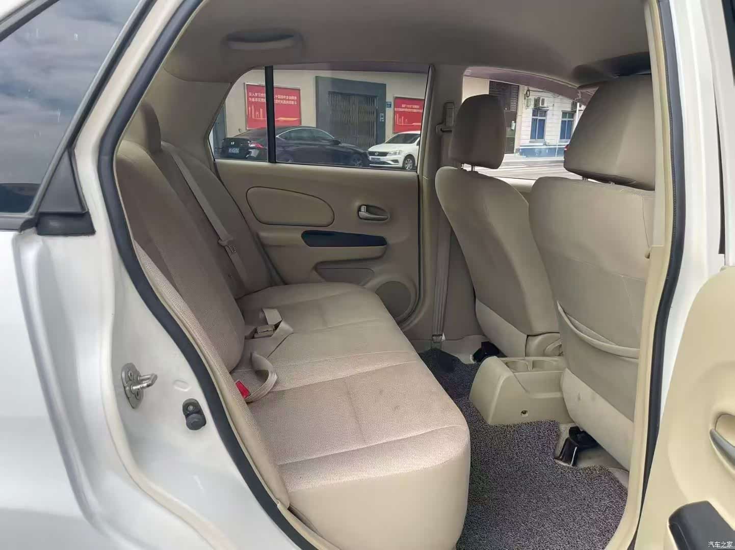 Nissan D50, 2012 9
