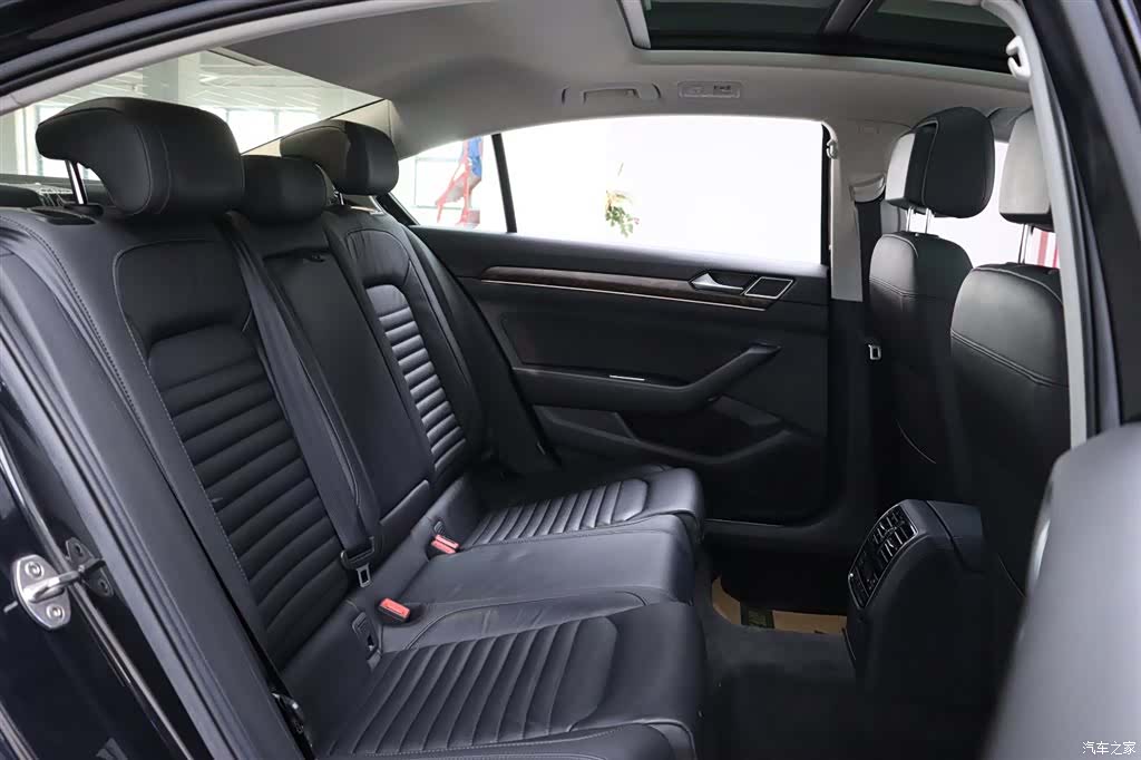 Volkswagen Magotan, 2019 18