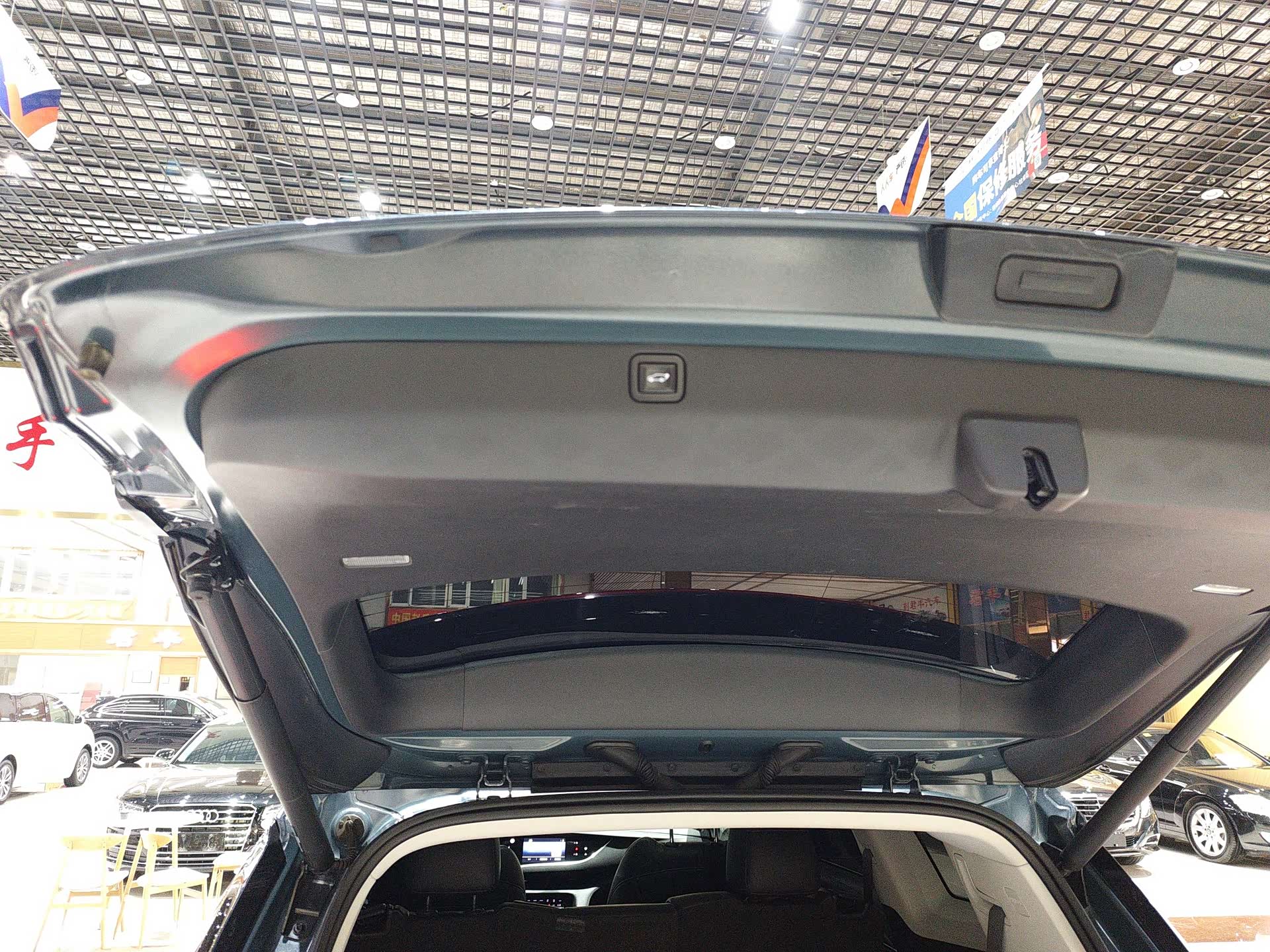 Buick Enclave, 2020 10