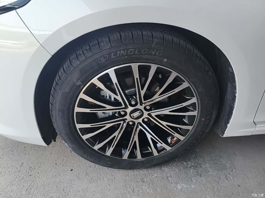 Bestune B70, 2022 23