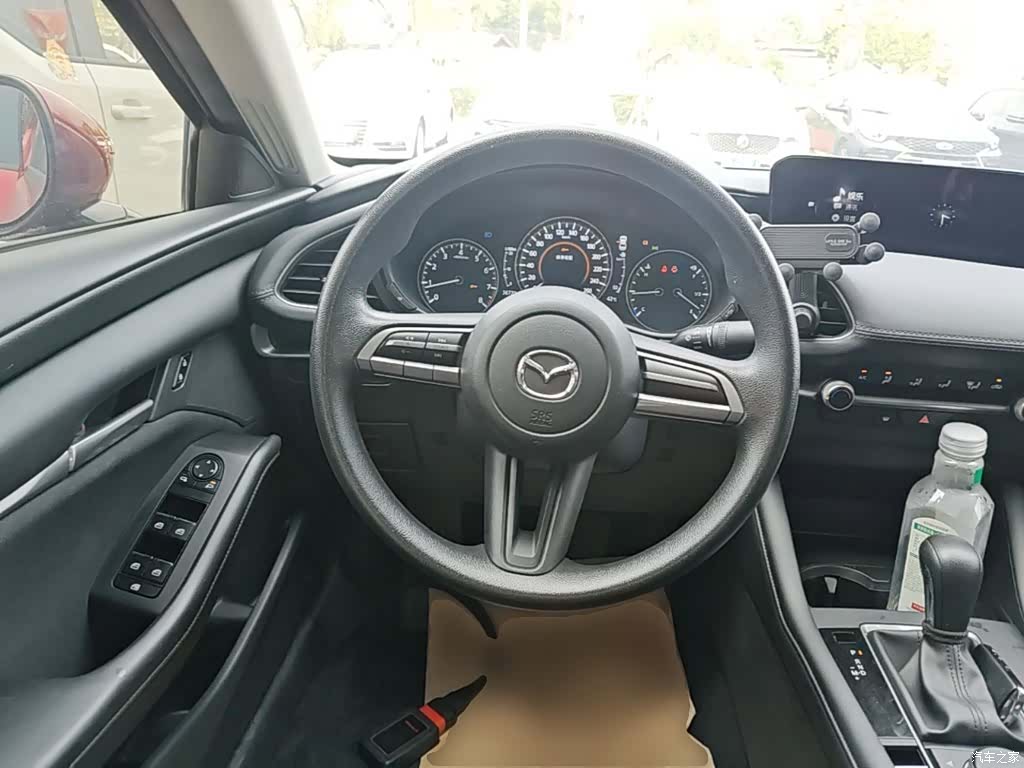 Mazda Mazda3, 2020 11
