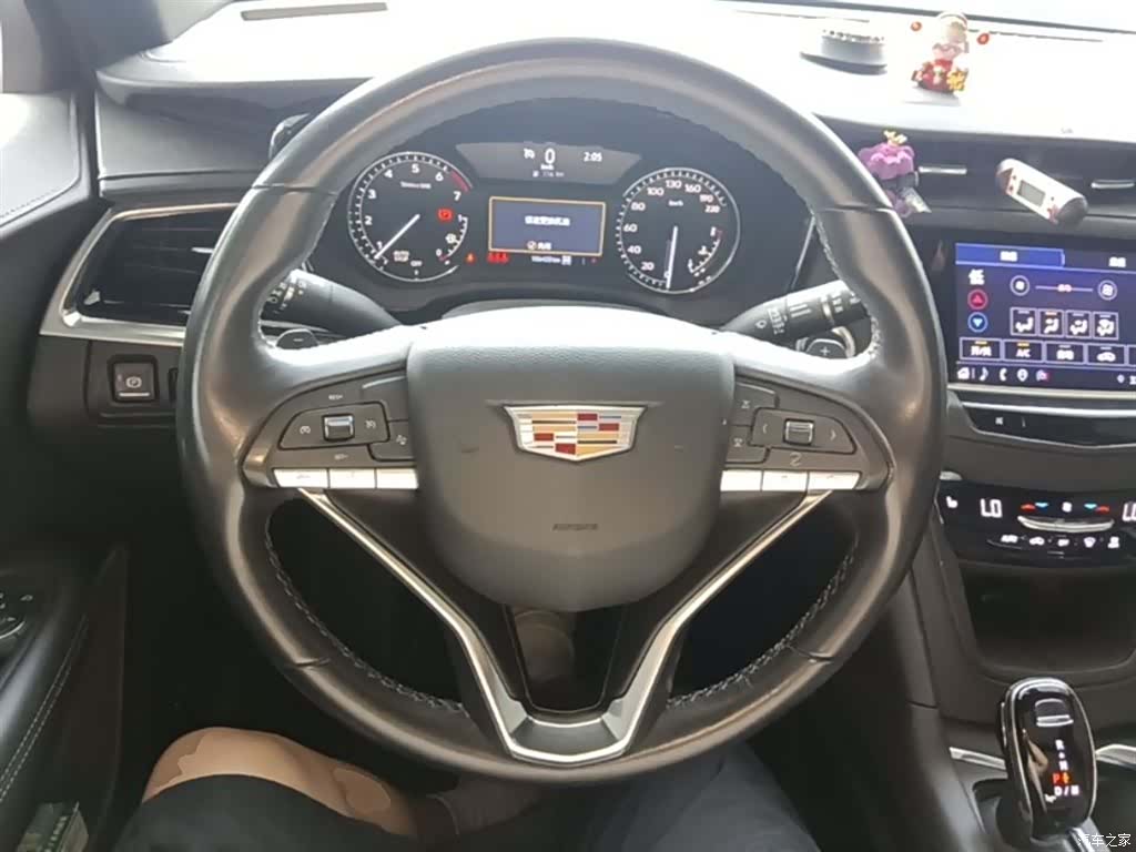 Cadillac XT6, 2022 11