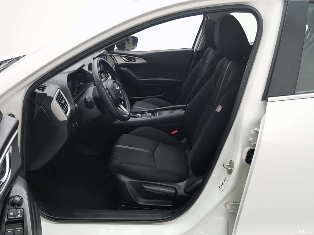 Mazda Mazda3, 2019 10