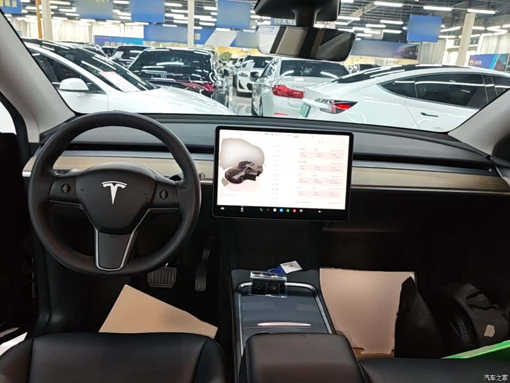 Tesla Model Y, 2023 10