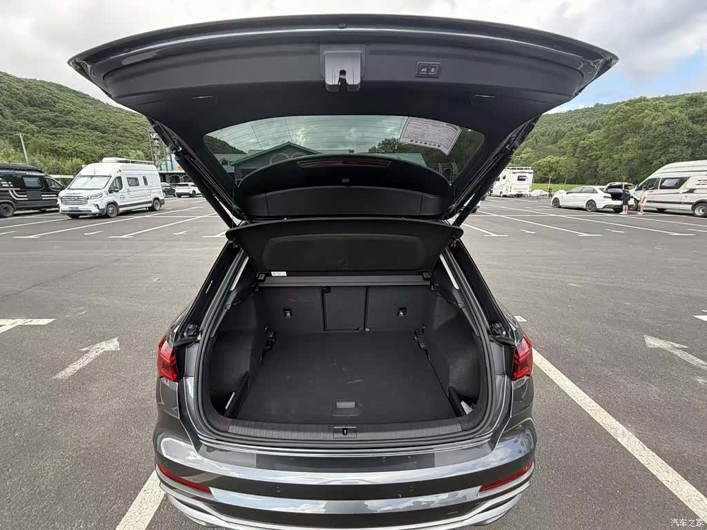 Audi Q3, 2022 9