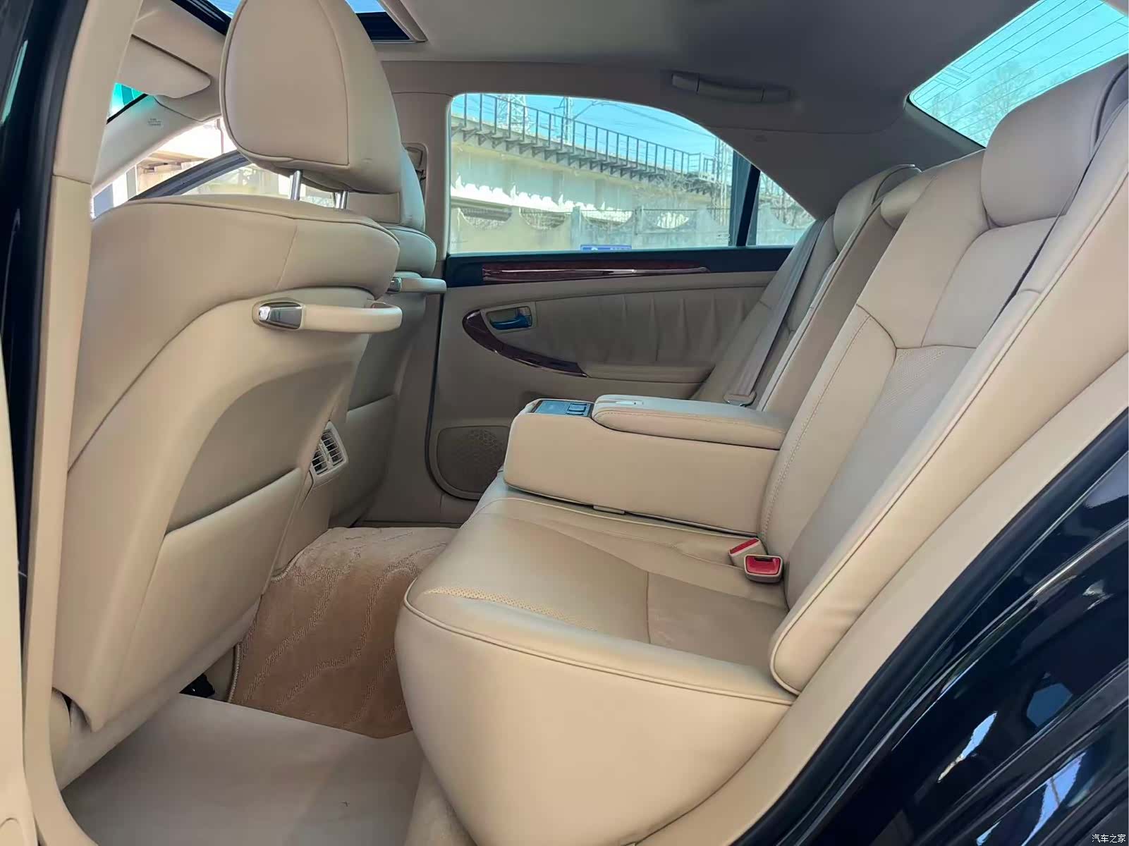 Toyota Crown, 2009 16