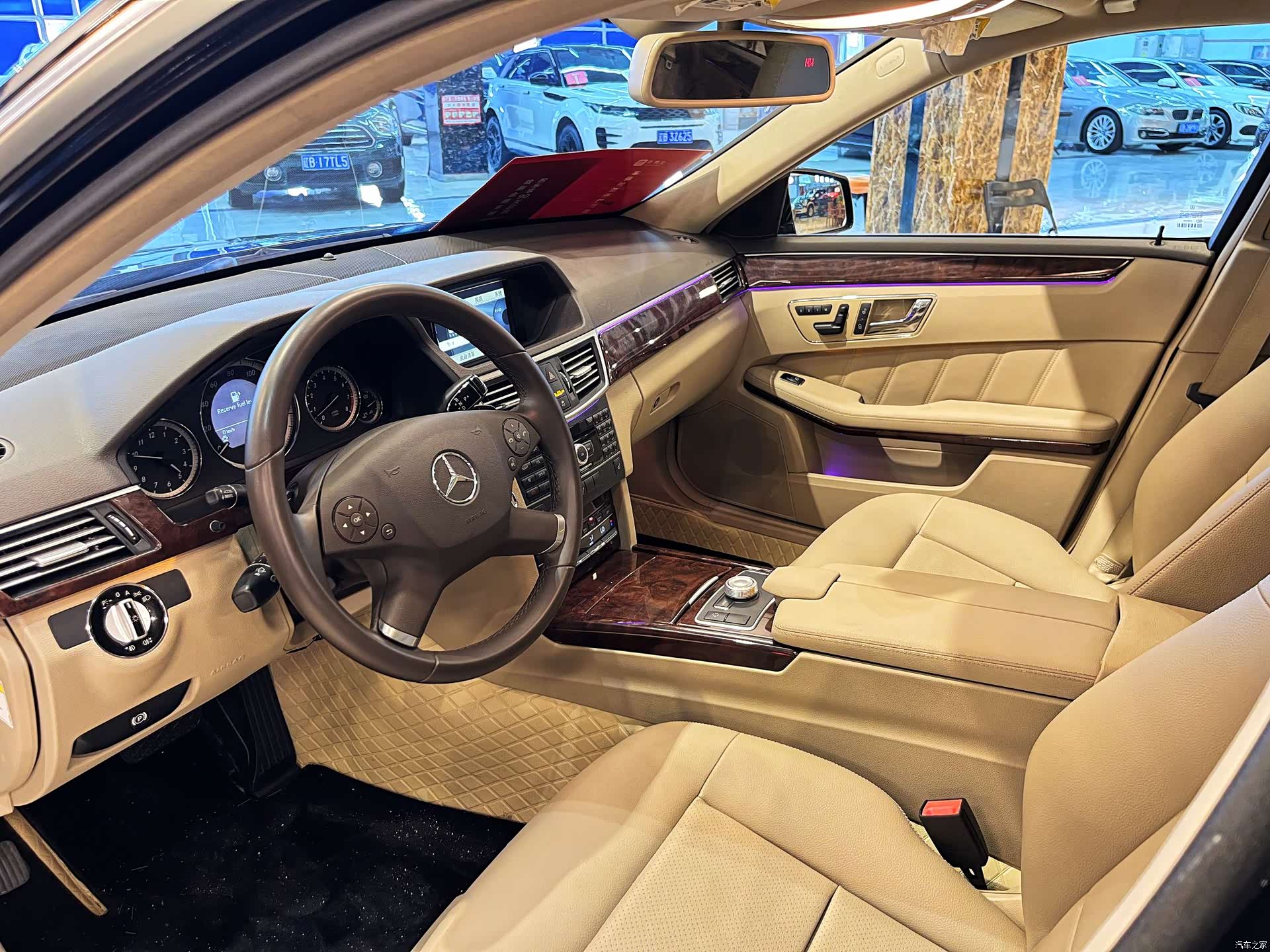 Mercedes-Benz E-Class, 2011 9