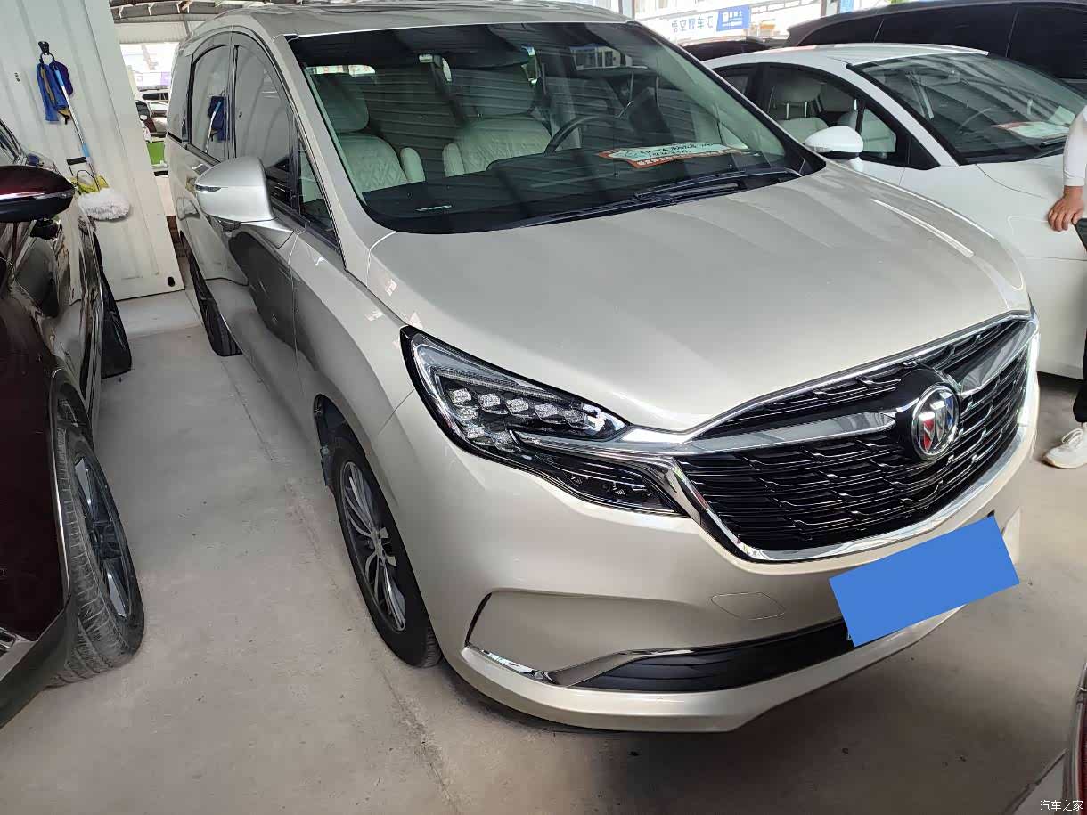 Buick GL8, 2022 1