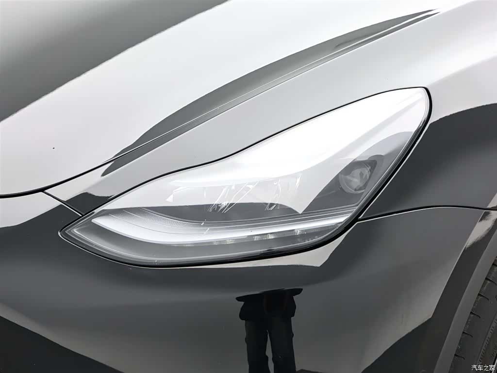 Tesla Model Y, 2022 10