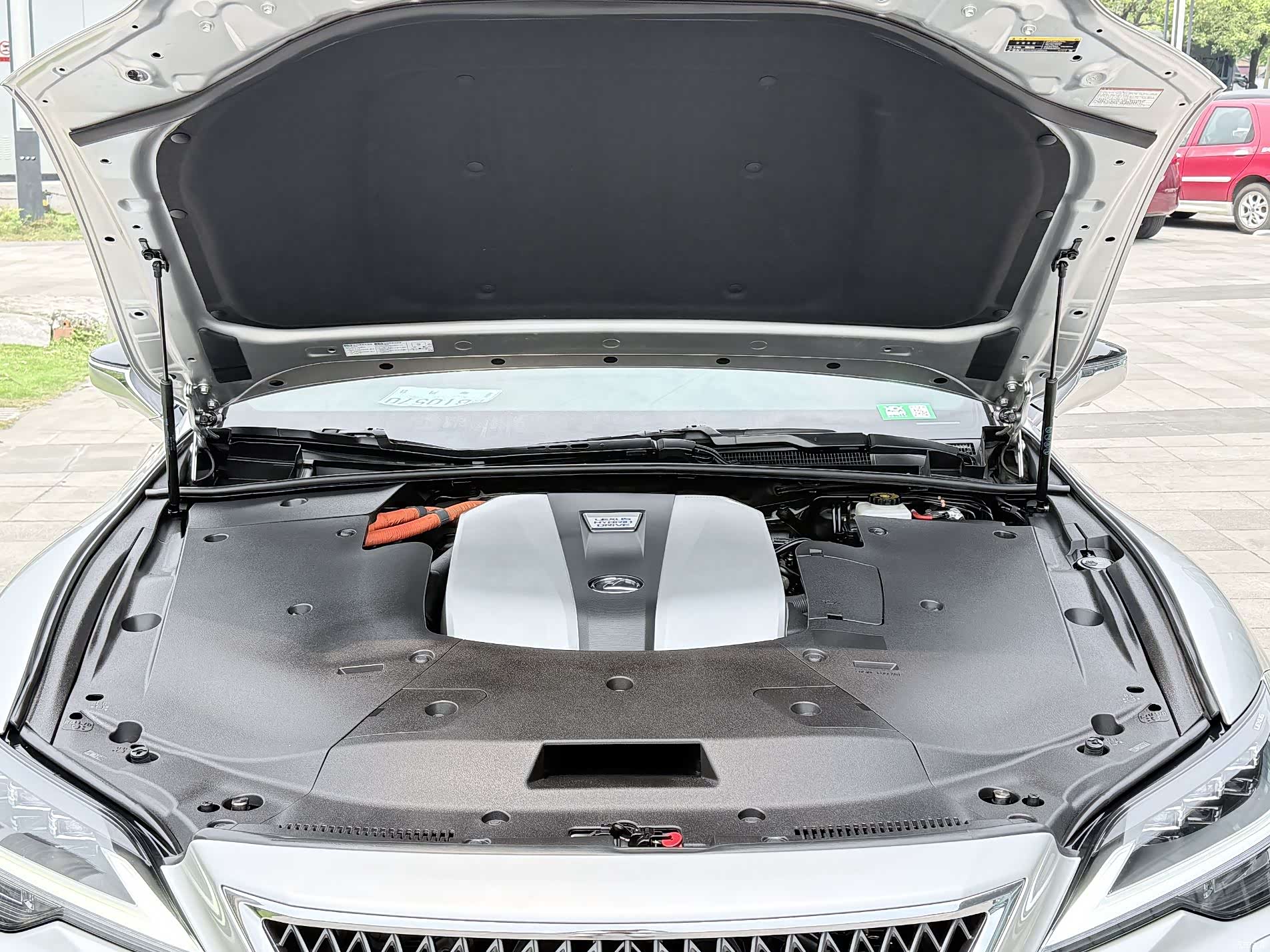 Lexus LS, 2021 21