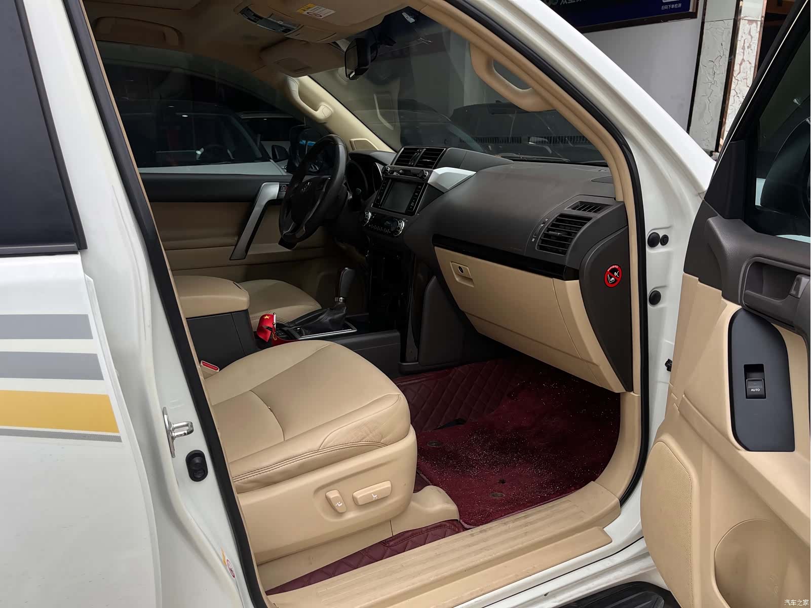 Toyota Prado, 2015 11