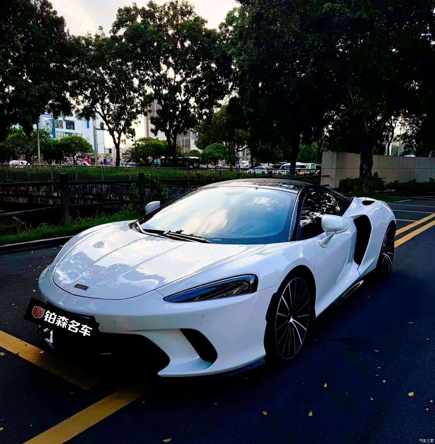 McLaren GT, 2023 4