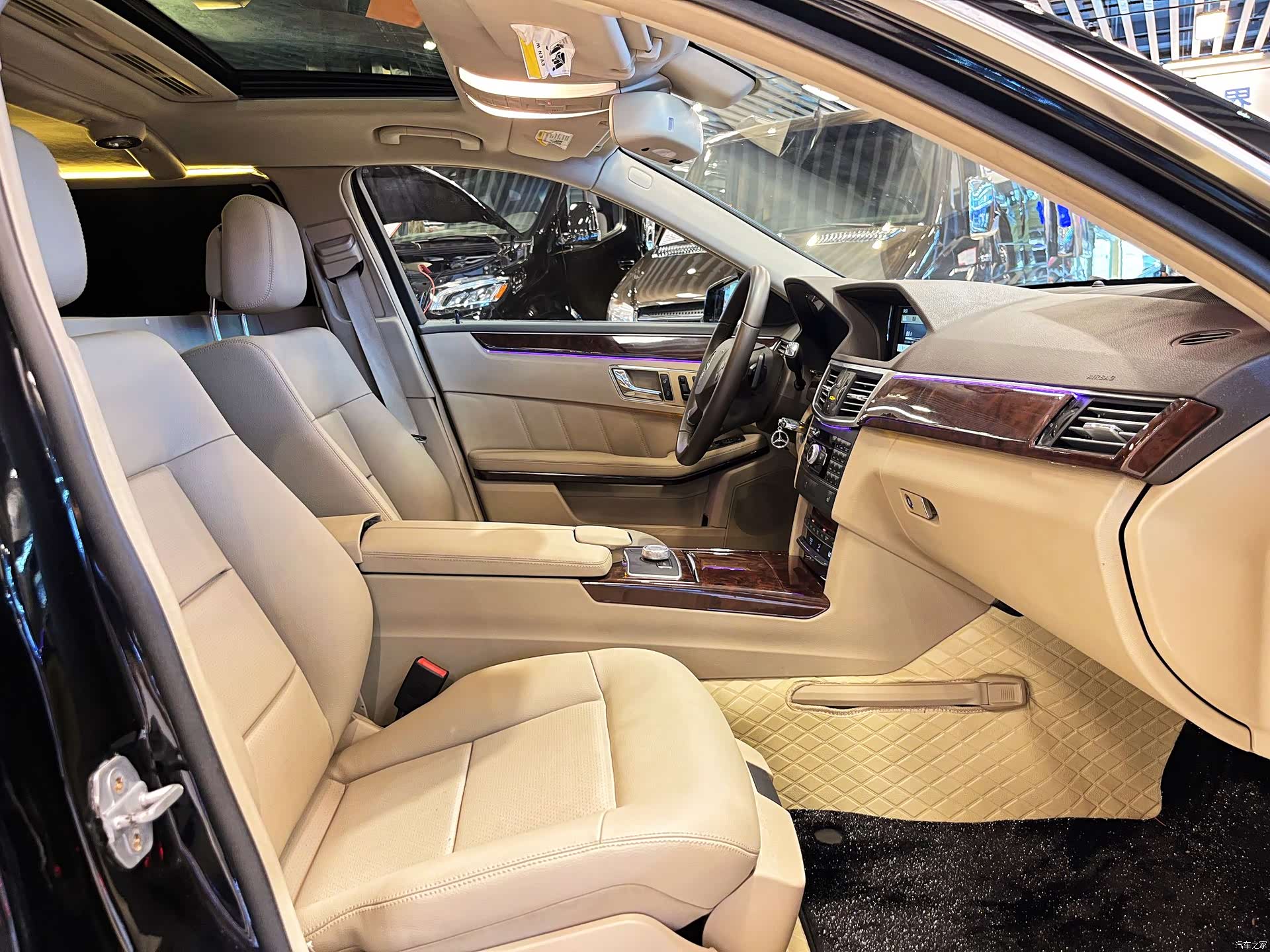 Mercedes-Benz E-Class, 2011 20