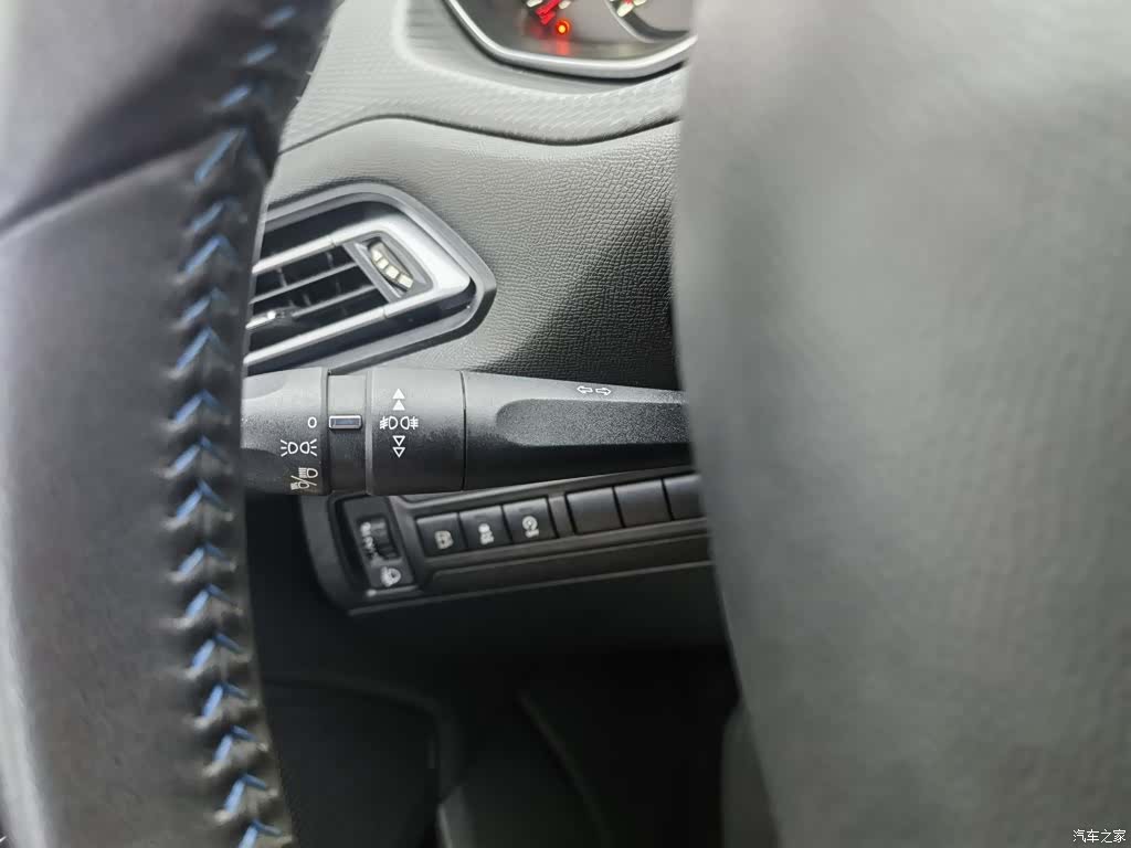 Peugeot 308, 2017 21