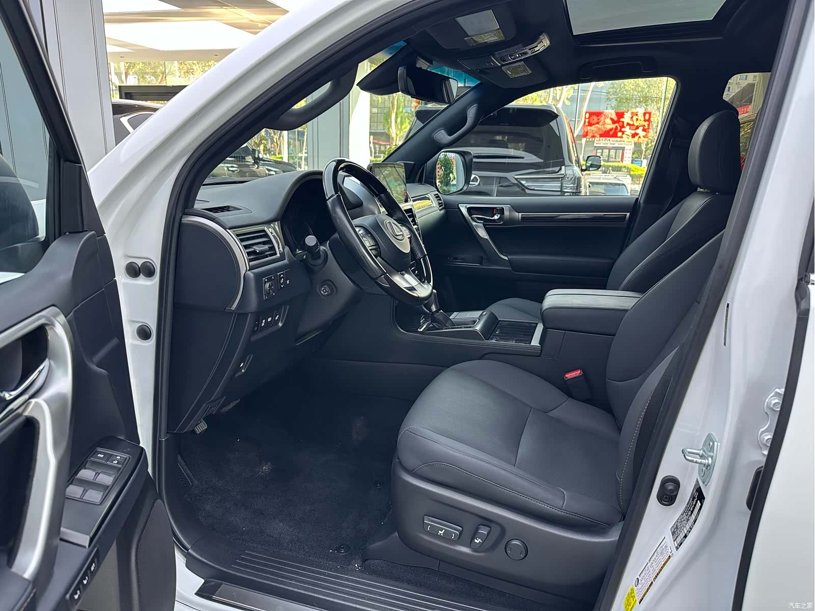 Lexus GX, 2022 4